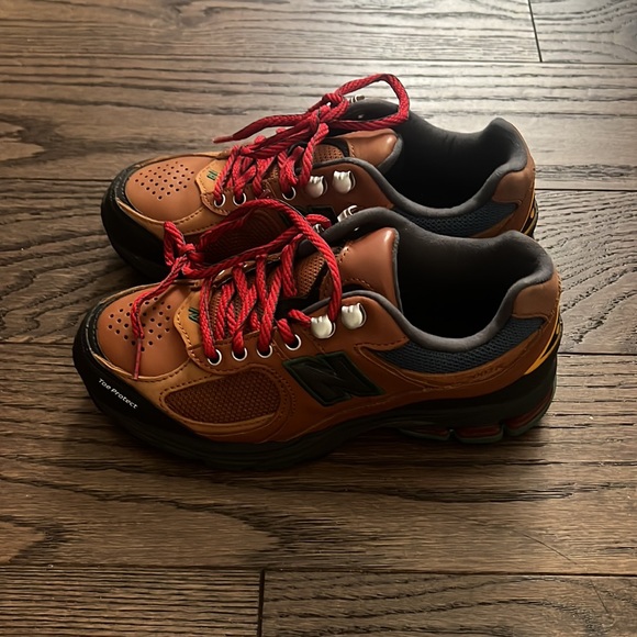 New Balance - 2002R - size 4 - used once - Picture 1 of 3